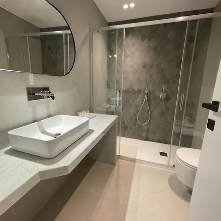 住宿加早餐酒店 Rolando Domus 4*