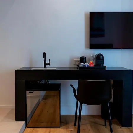 Rolando Domus 4* Neapol