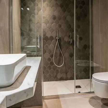 Nocleg ze śniadaniem Rolando Domus 4*