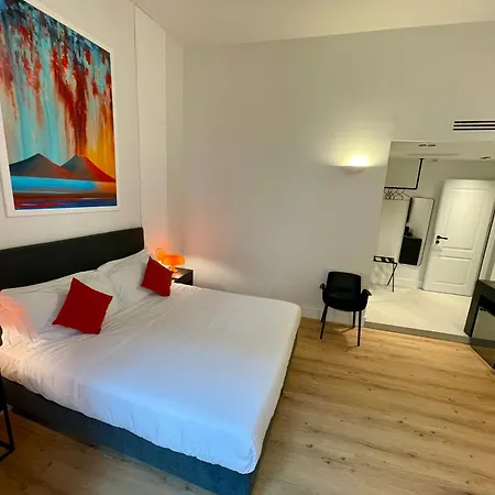 Rolando Domus Bed & Breakfast *