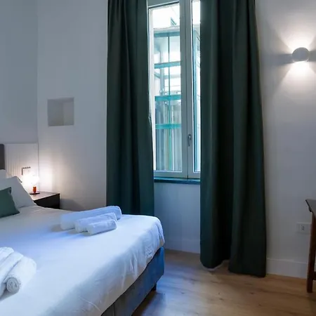 Bed & Breakfast Rolando Domus Naples